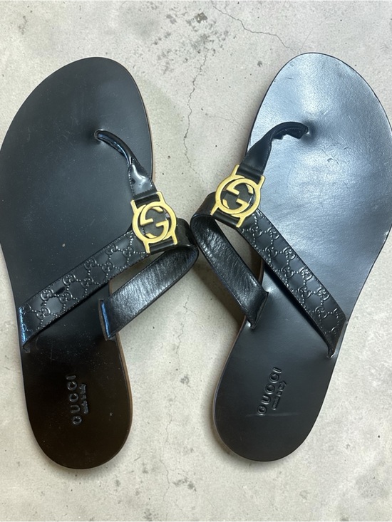 Gucci Shoes - Gucci Black Leather Interlocking G Women’s Sandals